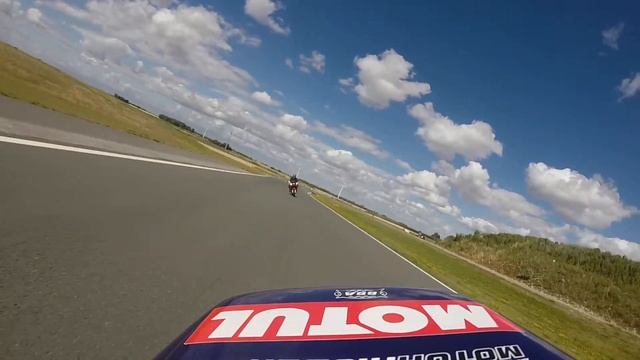 Circuit de Clastres - Honda VFR 750 RC36