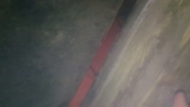 В заброшенной больнице,прячусь в вентиляции