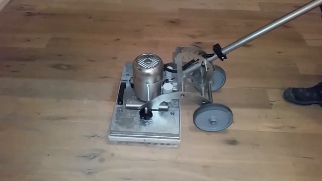 Cleaning Wooden Floor - Excentr 55-35 | Excentr B.V.