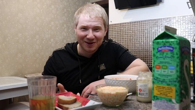 Lena's Life "вершки и корешки" обзор канала // Мукбанг перед сном