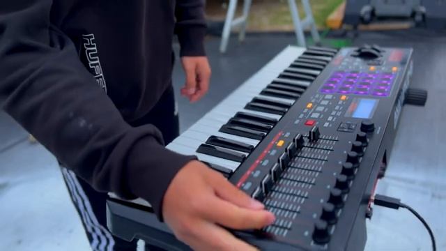 Circles - Akai MPK249 Live Performance