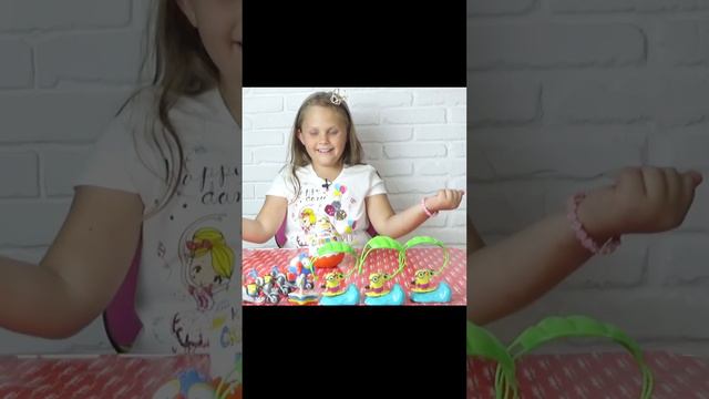 Киндер сюрпризы макси Попугаи,Миньоны,распаковка! 10