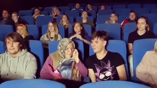 Бабушка и внук в кино