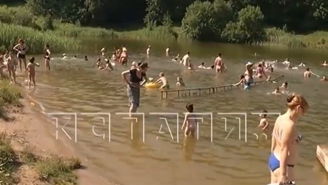 Тело утонувшего 16 часов пролежало в воде - но это не мешало сотням отдыхающих купаться и загорать