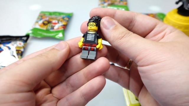 LEGO минифигурки против Бэтмена  закупка лего ассорти