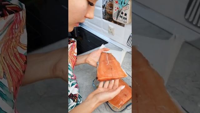 СЛАБОСОЛЁНАЯ РЫБКА ПО ДОМАШНЕМУ? с Щепоточкой Любви