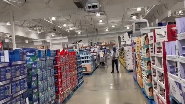 США Новинки декабря в магазине Costco 2022  Закончились яйца в Америке Пустой магазин в будние дн