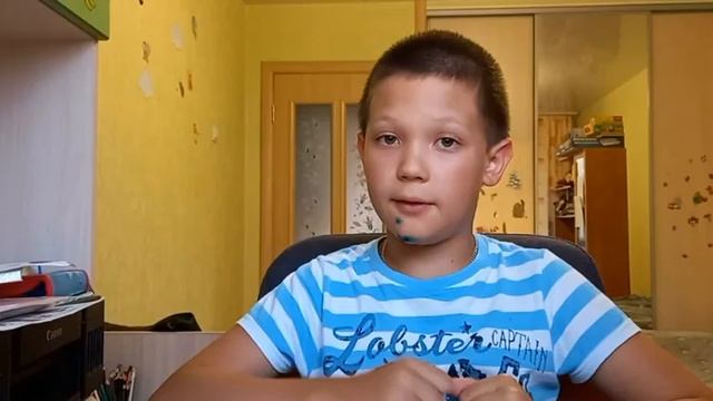 Выбираю детскую банковскую карту.