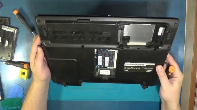 Разборка ноутбука Samsung R58