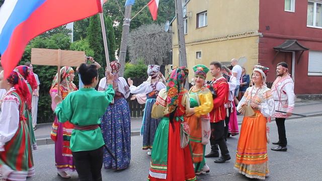 Уличное шествие г. Брусы. Польша.