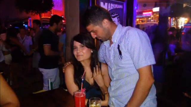 NEŞE DELİBAŞ....SANA GİT DİYEMEM AMA KAL DEMEKTE GELMİYOR İÇİMDEN .....wmv