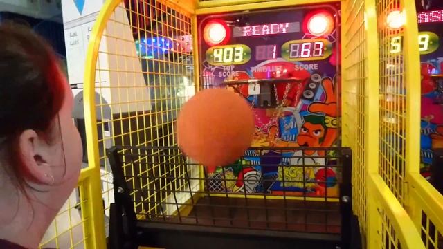 Playing The Super Hoop Basket Ball Arcade Game
