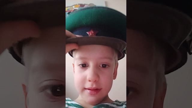 военный пограничник думаешь стол хороший и умный