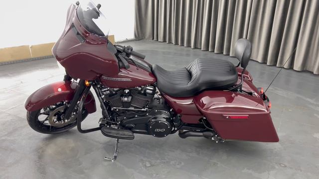 Street Glide 114