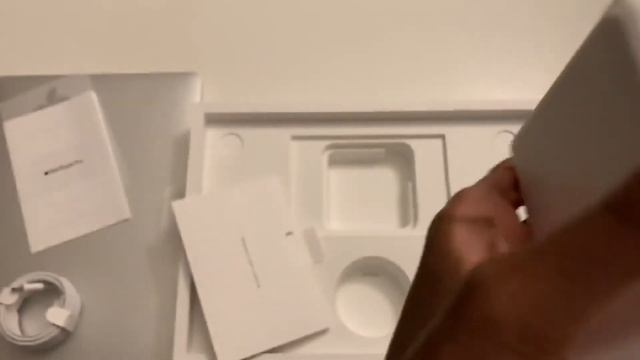UNBOXING THE 2020 MACBOOK PRO 13 INCH!