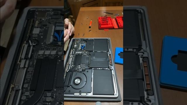 How to upgrade Sabrent NVMe ssd on MacBook Pro 2017 a1708.From 128GB to 1TB