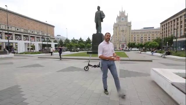 8 июня - День добрых дел - День донора. Триумфальная площадь