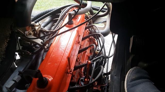 Bedford CF Van.Engine Starts After 20 Years Dead.