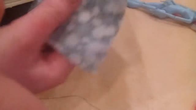 Платье или пальто для кукол без иглы и шитья