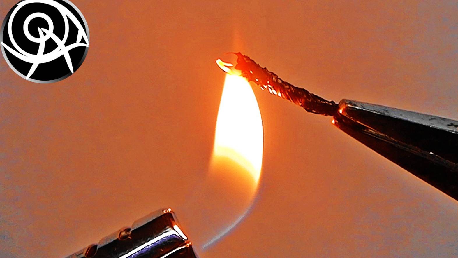 🔥 Горит ли свеча без фитиля 🪔 Опыт с трубкой 🕯 Физика 🔨 Горение парафина в окопной свече-горелке