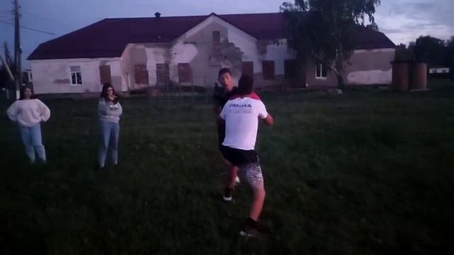 первый раунд. бокс между друзей.