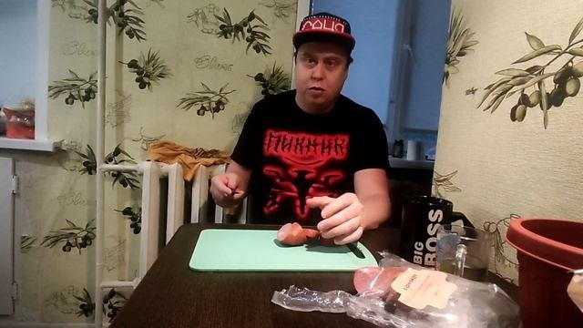 Сын предложил идти в храм что бы неудачи кончились. Ребенок печет блины а папа готовит бомж плов