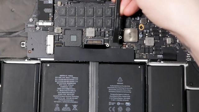 Fixing My Husband’s Computer [MacBook Pro 15' Mid 2015] Battery and Speaker Replacement