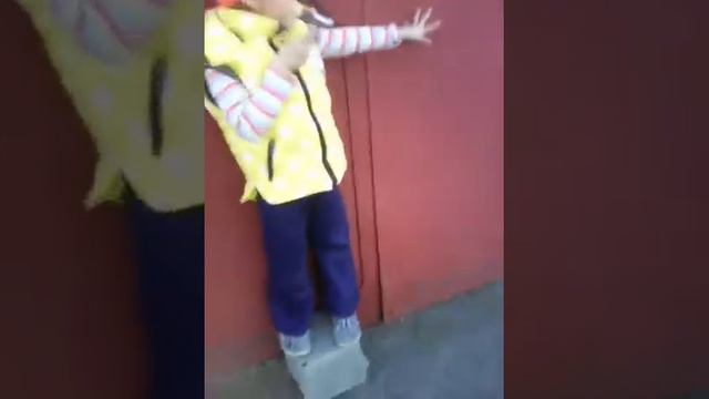 Моя сестра хочет айфон