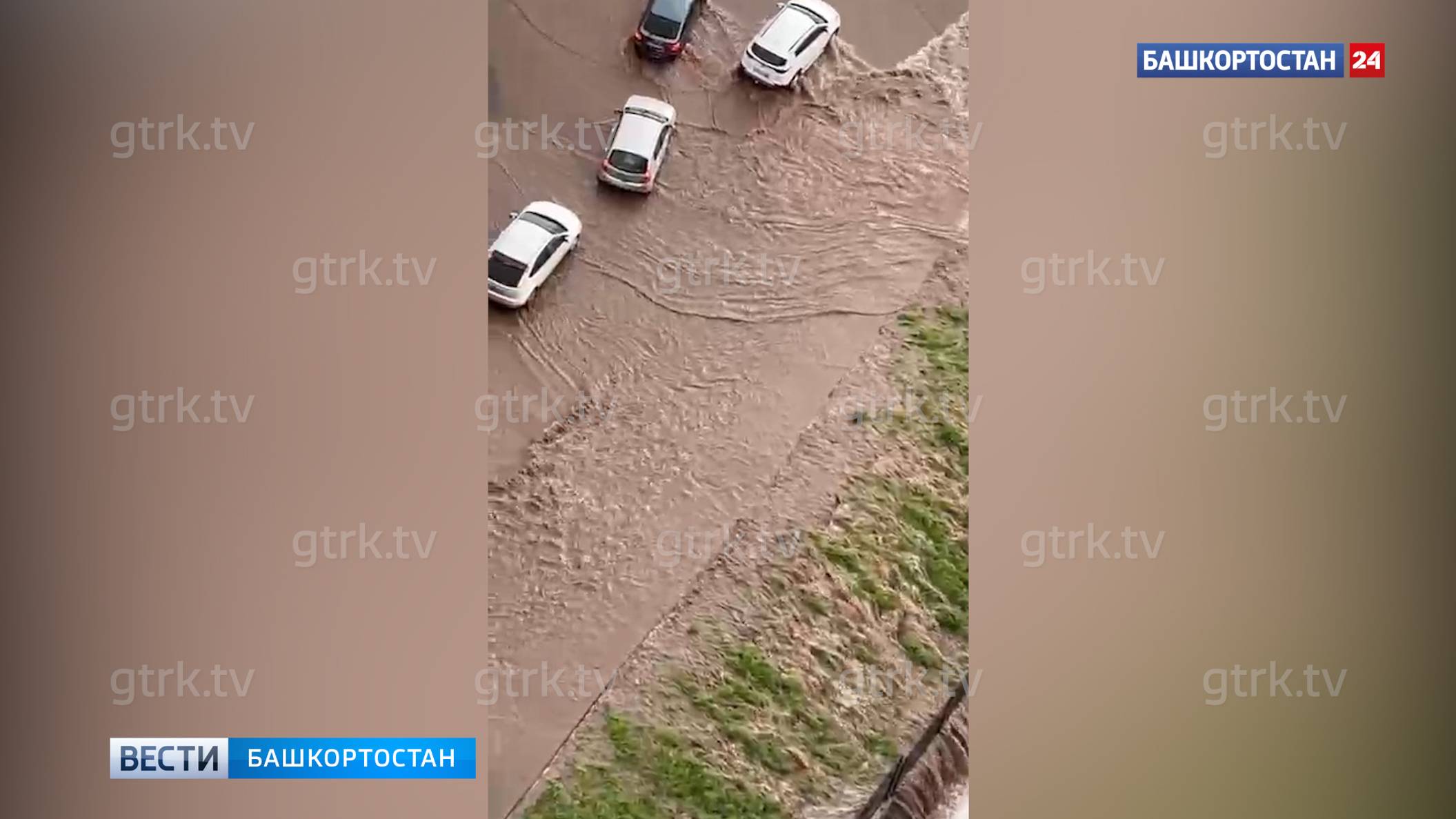 Уфимцы публикуют видео последствий мощного ливня