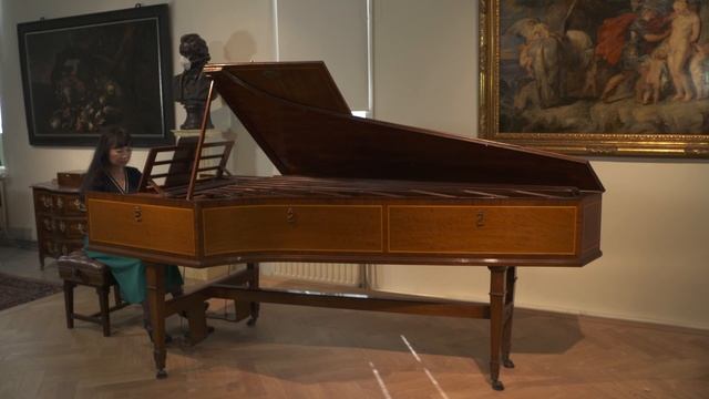 Piano Tales: History of the early piano #2:  Shudi & Broadwood Harpsichord 1775: Haydn and CPE Bach
