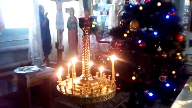 Ми співаємо колядки у храмі