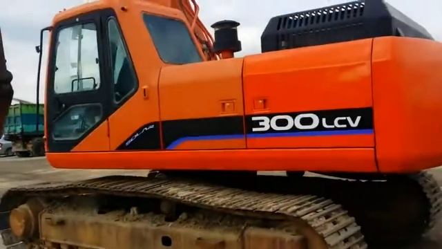 1 = DAEWOO EXCAVATOR SOLAR 300LCV YEAR:2005 (STOCK:FB2023)