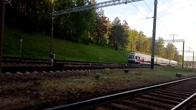 Поезда Вильнюса | Двухэтажный поезд EJ575 | борт. Номер: Неизвестно
