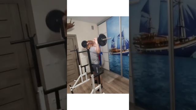 Как сделать тренажёрный зал в 15 квадратных метрах #Shorts