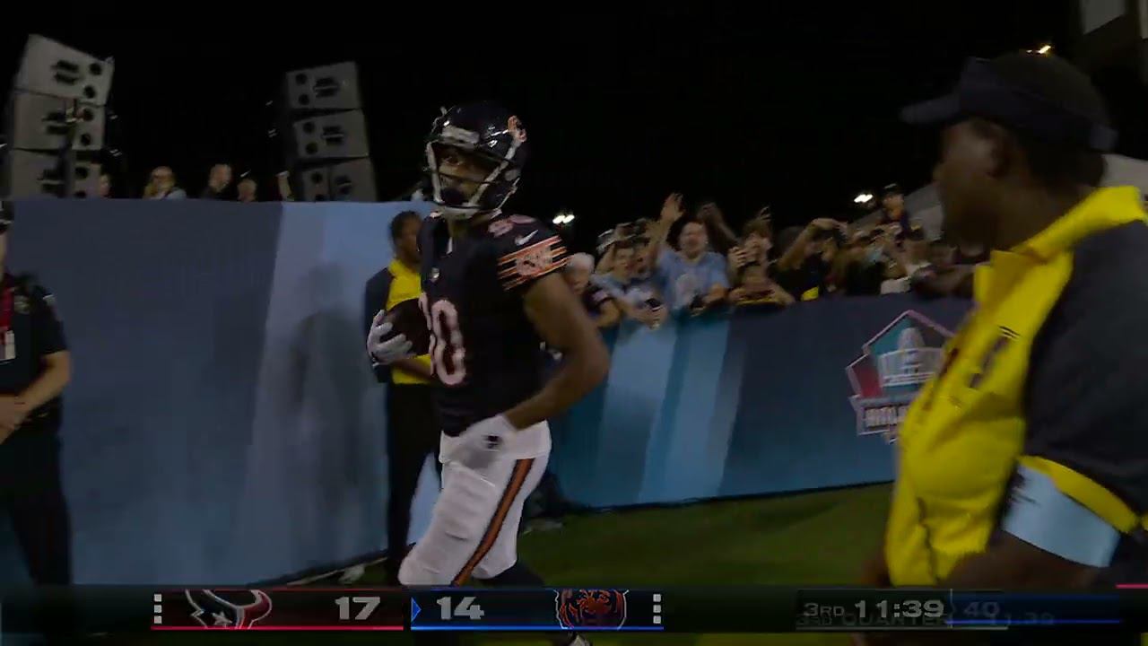 Collin Johnson's second TD grab of day puts Bears back on top