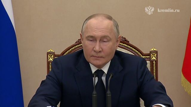 Изменений в Генштабе ВС РФ нет и не планируется —Путин на встрече с командующими войсками военных ок