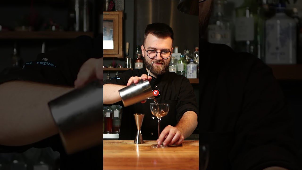 НОВЫЙ КОКТЕЙЛЬ ДЛЯ ЛЮБИТЕЛЕЙ ОЛД ФЭШН!  #cocktails #бармен #oldfashioned #олдфэшн