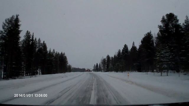 Зимняя дорога в Лапландии, Финляндия/ Winter Road In Lapland, Finland.