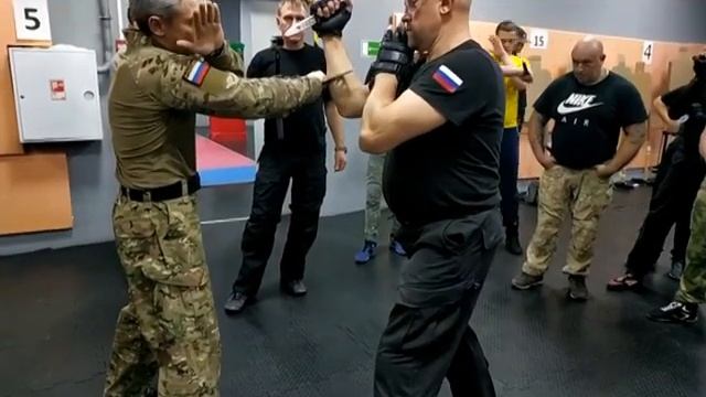 Тактика ближнего боя ч.3/ Ножевой бой. Боевые искусства / Спецподготовка. Денис Ряузов.