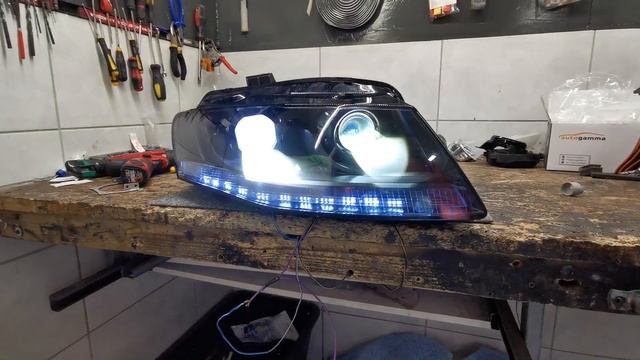 Lampy Audi A4 B8 + Projektory BI-LED + Czarne Wnętrze + Listwa LED Do Jazdy Dziennej