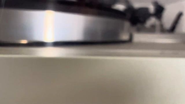 AKAI AP-B20 Belt Drive Automatic Return Turntable w/ Audio Technica Cartridge