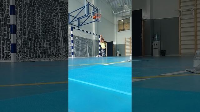 Кинезиотерапия, партерная гимнастика, кусочек