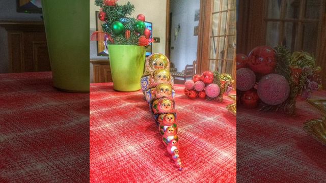 Поздравляю всех с наступающим Новым годом! Желаю здоровья, благополучия, удачи и успехов во всем!