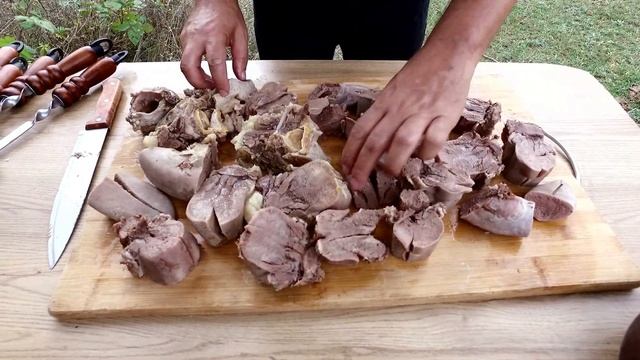 КАК ВАРИТЬ И ГОТОВИТЬ СОЧНЫЙ ШАШЛЫК ИЗ ГОВЯЖЬЕГО ЯЗЫКА