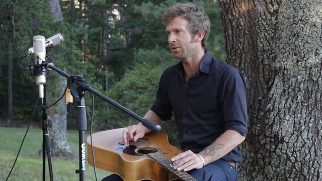 Owen Campbell performs Mountain Home