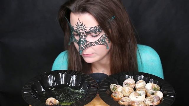 АСМР УЛИТКИ ПО-БУРГУНДСКИ *ЗВУКИ ЕДЫ*/ASMR Mukbang ESCARGOTS *SOFT EATING SOUNDS*