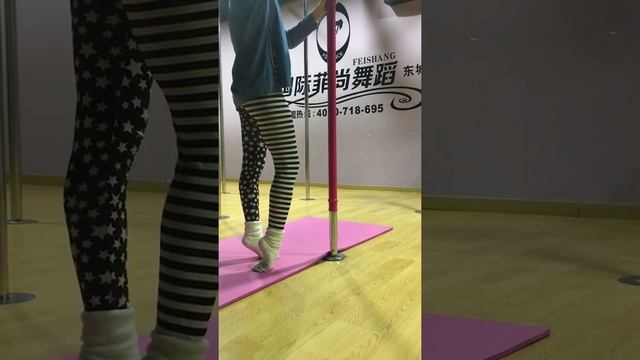 Как я разминаю стопы перед растяжкой