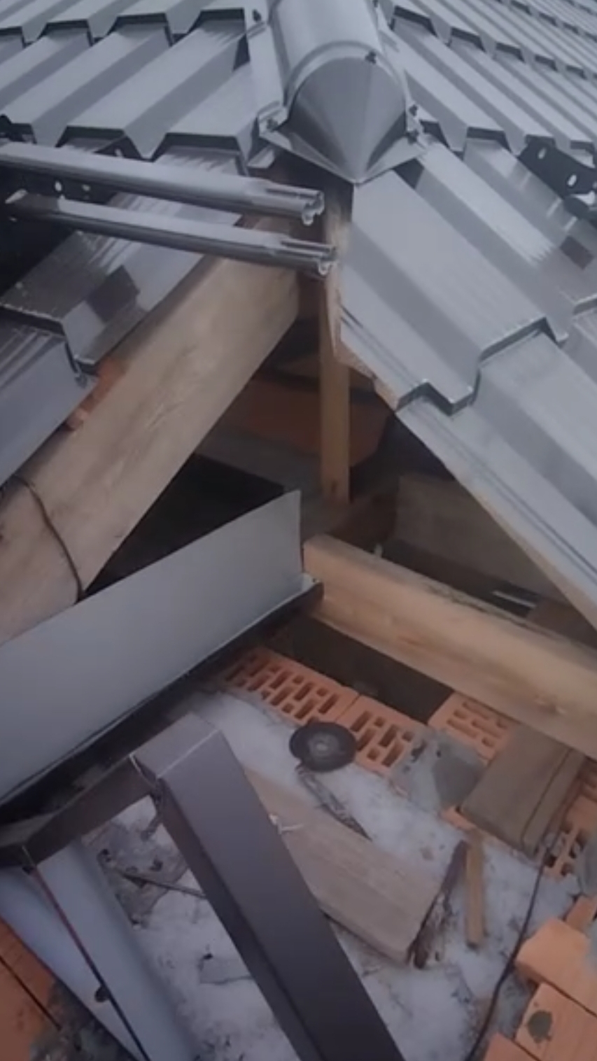 Жестяные работы .
Каркас кровельной чешуи.