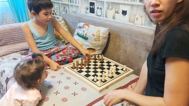Каникулы. Настольные игры школьника.
