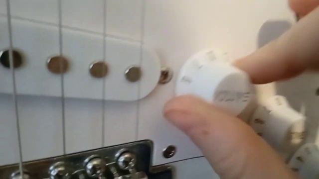 ASMRGuitar tapping in one minuteТапинг по гитаре за одну минуту